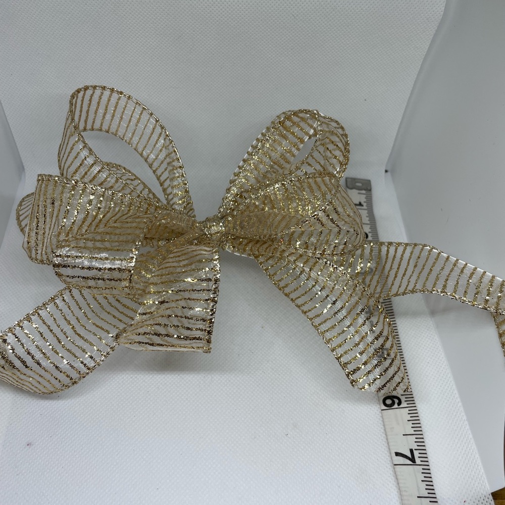 Handmade Ribbon bows set of 6 gold glitter wired ribbon striped 8x6 inch approx - Picture 5 of 13